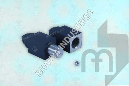 Decorative Ms Square Hinges Size: As Per Your Requirement