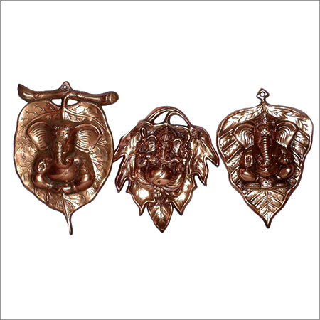 Black Metal Hanging Handicrafts