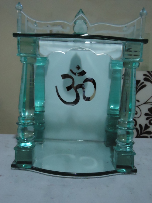 GLASS TEMPLE WITH COLOR