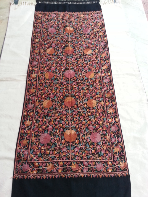 hook work hand emb woolen stole jamavaar
