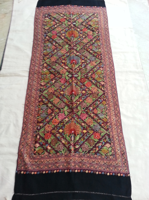hook work hand emb woolen stole jamavaar