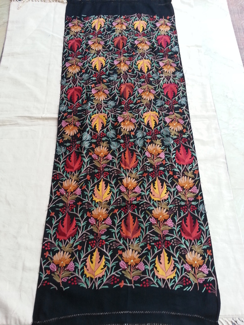 hook work hand emb woolen stole chinar designs