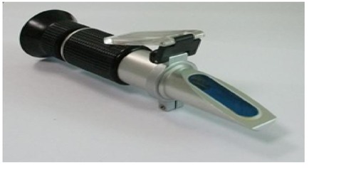 a  SONOXa   105/115 45 to 82 % Brix  HAND REFRACTOMETERS