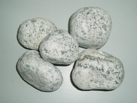 Natural White Granite Pebble Stone