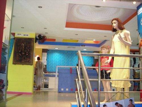 Shopping Mall Interior Decoration