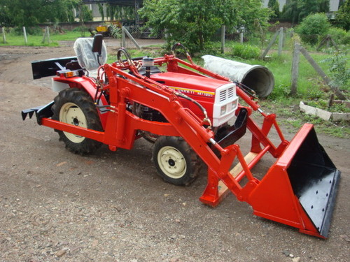 Mitsubishi Loader Attachment