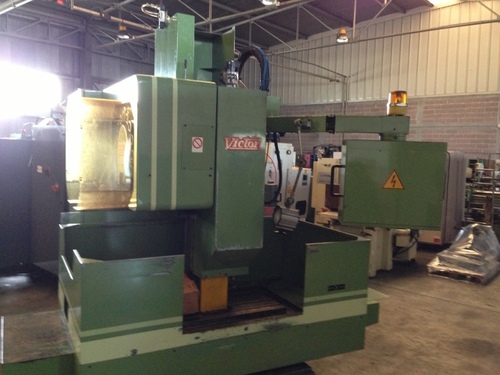 Used Vertical Machining Centers