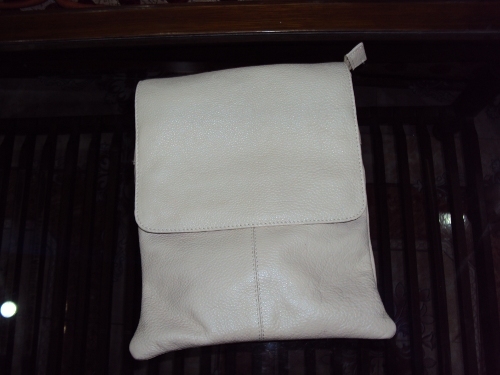 Ladies Leather Handbag & Shoulder Bags
