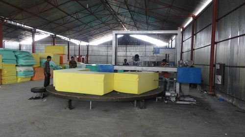 foam cutting machine