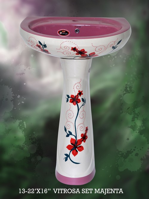 Vitrosa wash basin with pedestal