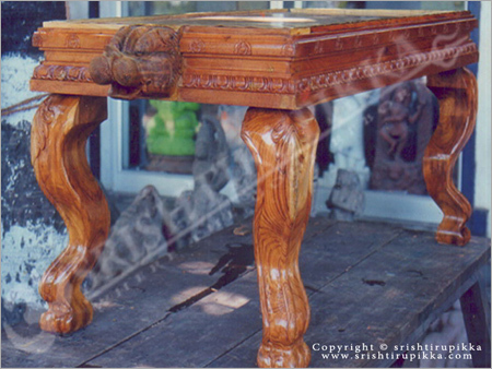 Wooden Handicrafted Tables