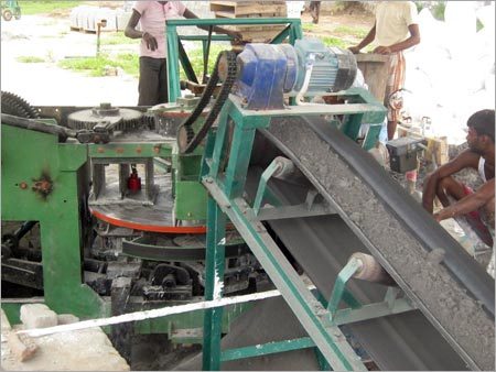 Concrete Block Making Machine