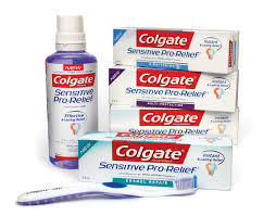 Colgate - Plastic Toothbrush 100ml Toothpaste 500ml Essential Oil Mouthwash | Soft Bristles Fresh Breath Teeth Whitening Cavity Protection Gum Health Plaque Removal