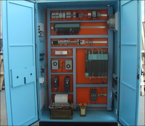 SERVO DRIVE PANEL