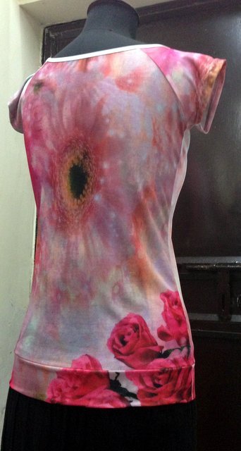 BACK PRINTED T-SHIRT 