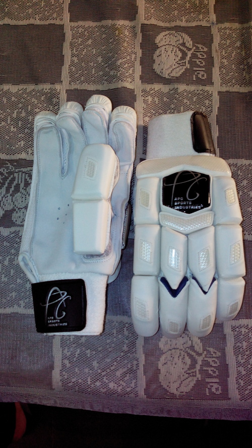 Black Cricket Batting Gloves