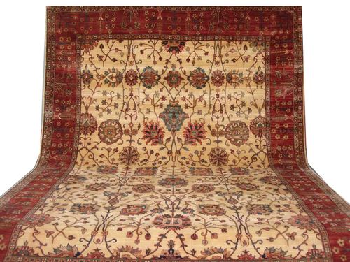 Hand Knotted Woolen Carpets