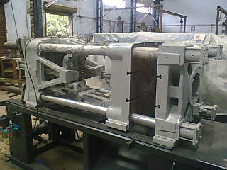 High Speed Injection Moulding Machine