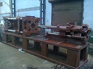 Plastic Injection Moulding Machine