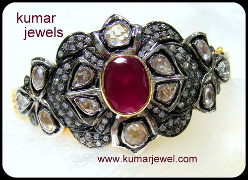 Antique Look Bracelet - Silver Adjustable Red | Polki Accents Ruby Centerpiece Black Rhodium Plating