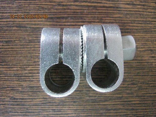 Tube to tube clamp