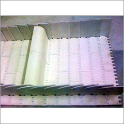 Side Walls Curved Flight Plastic Belt  