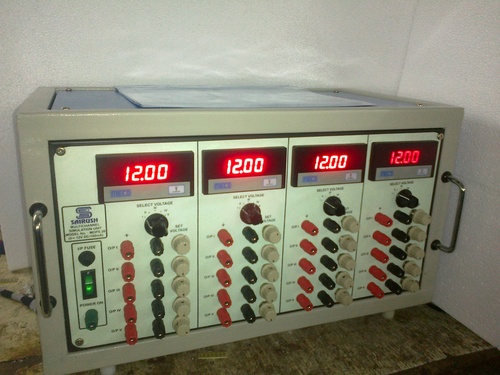 Multioutput DC Power Supply