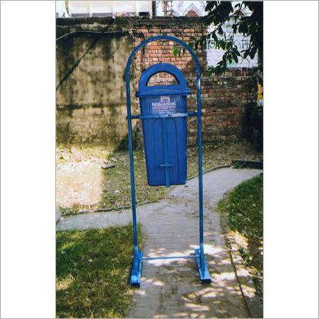 Hanging Type Revolving Dustbin