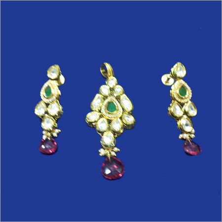 Designer Diamond Pendant Sets