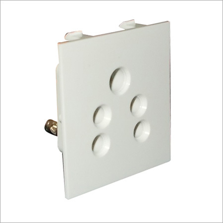 6 A 5 Pin Socket