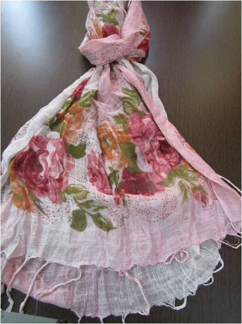 Stoles - Silk Blend 70x180 cm Pink | Soft Fabric, Floral Print, Lightweight, Fringed Edges