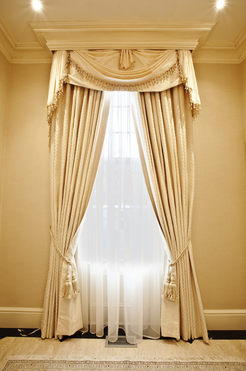 curtains 