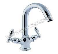 Basin Mixer Central Hole With Regular Spout
