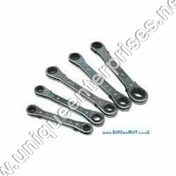 REVERSIBLE RATCHET RING WRENCHES