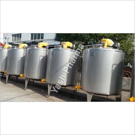 Steel Storage Tank For Liquid Machinery By YASH PHARMA MACHINERIES