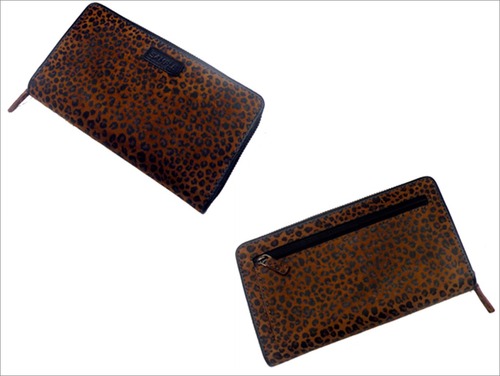 Zipped Leather Wallet