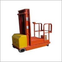 Automatic High Space Fetch Forklift