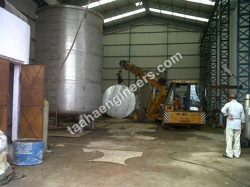 Vacuum tanks