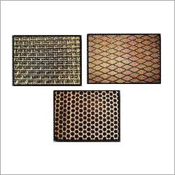 Wire Mesh - Steel, Customizable Dimensions, Variable Mesh Size | Corrosion Resistant, High Durability, Secure Fencing, Smooth Finish, Versatile Usage