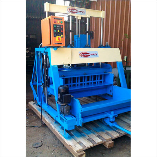 Hollow Block Making Machine