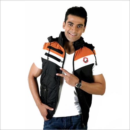 Hooded Sleeveless Jacket