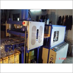 Vacuum Forming Machine