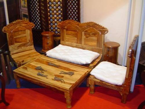 Carved Pida Set