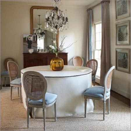 Contemporary Table Cloths