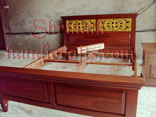 Golden Head Board Sheesham Bed