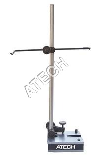 Toolmakers Surface Gauge a Steel Base