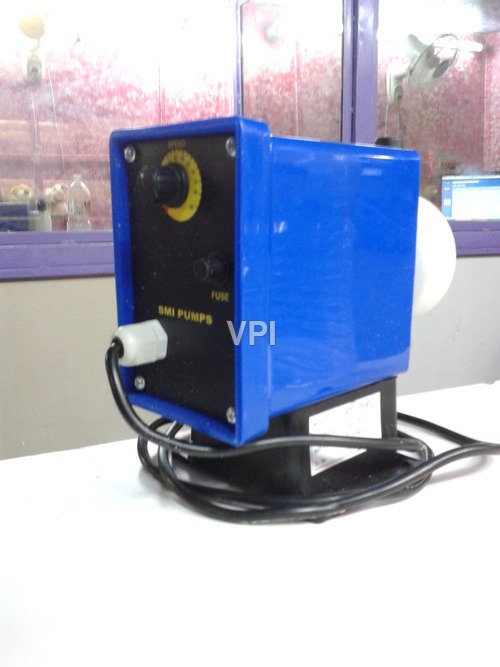 DOSING PUMP - Plastic Metal, 6/11 LPH, 1/2" BSPM, 4/6 mm Tubing | Frequency Pulse Adjustability, Precise Dosing, Water Treatment