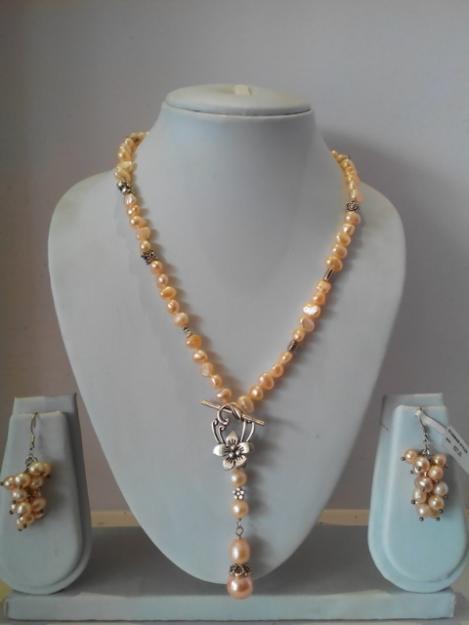 Neckless