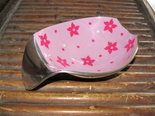 Bowl with handle