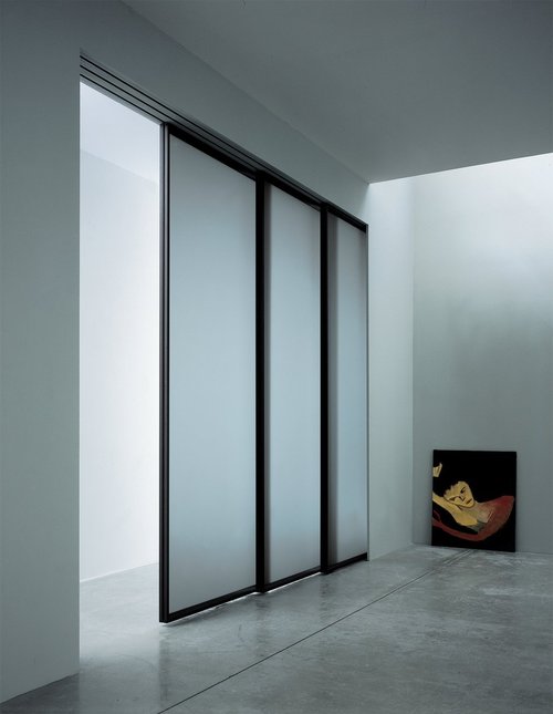 SECURITY GLASS CEILING